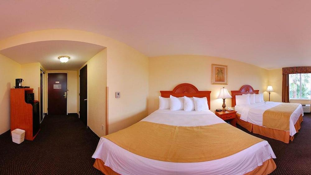 Comfort Inn & Suites Jupiter I-95 Екстериор снимка