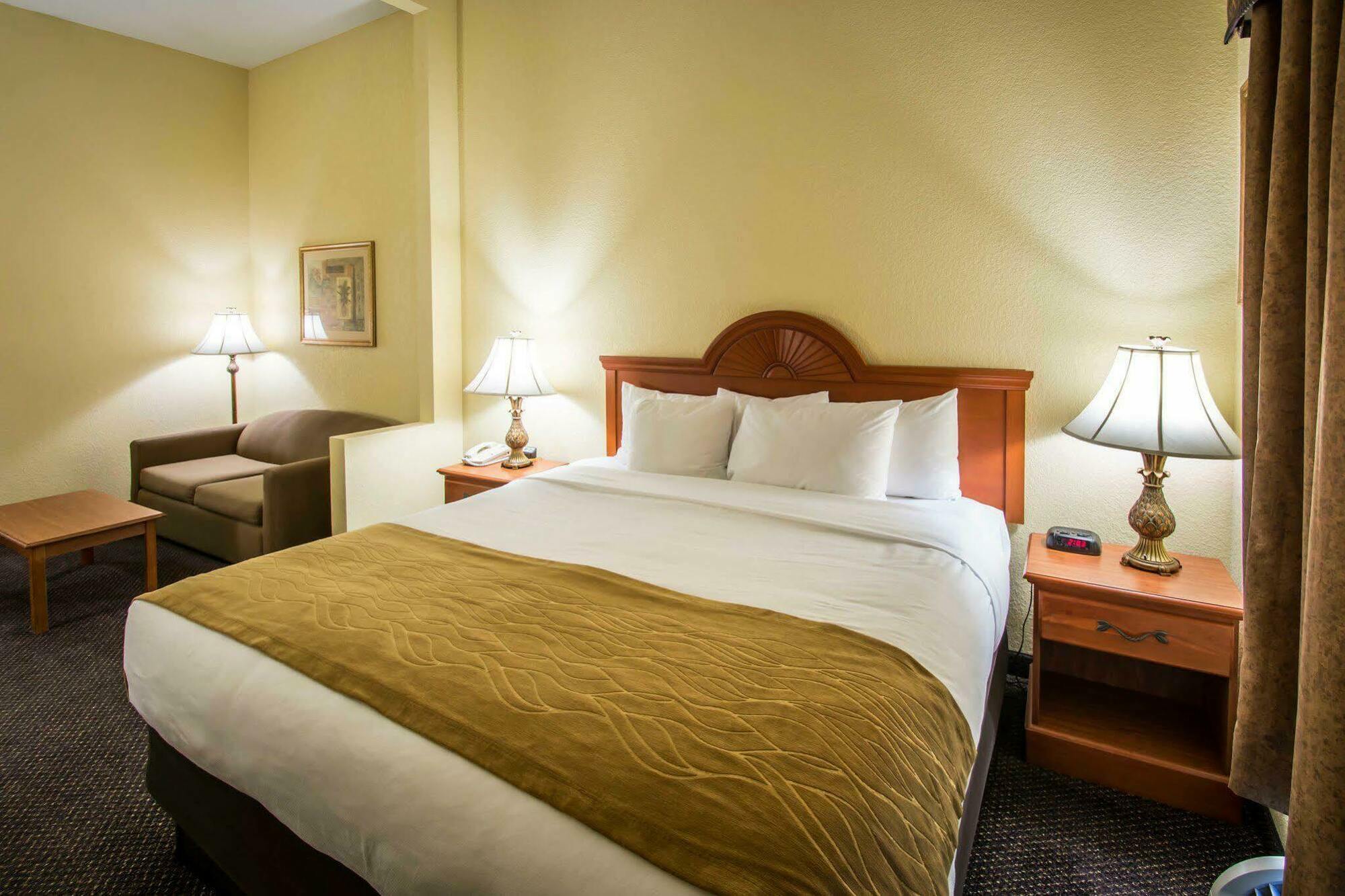 Comfort Inn & Suites Jupiter I-95 Екстериор снимка